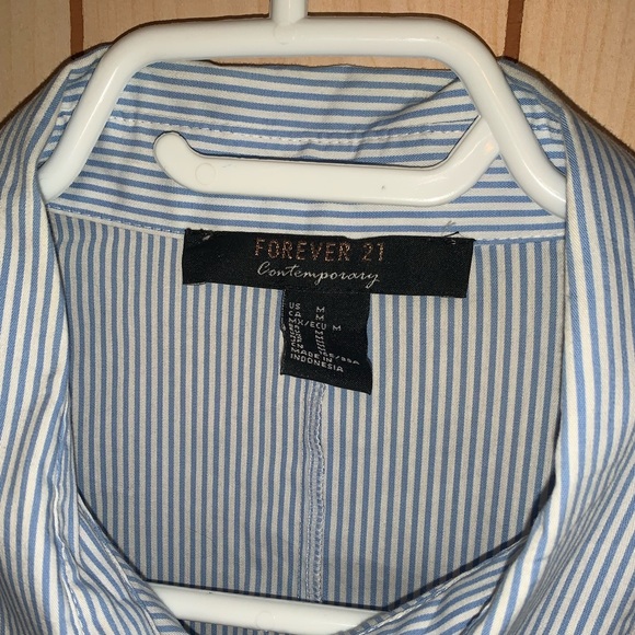 Forever 21 -contemporary-blue stripe -medium - Picture 10 of 11
